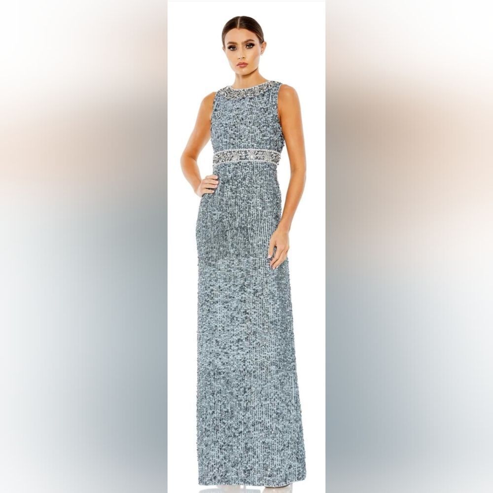 Mac Duggal SEQUINED SLEEVELESS EMBELLISHED NECKLINE GOWN NWT size 8 Blue (10839)